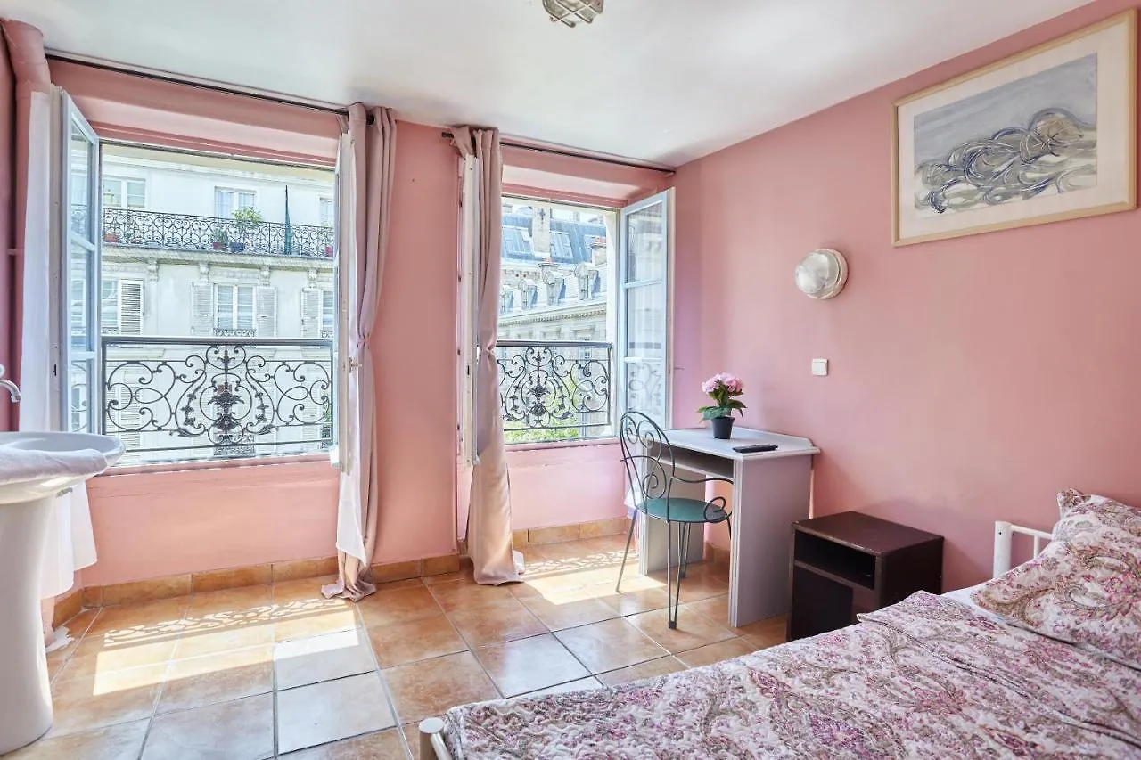 Le Petit Borda Hotell Paris